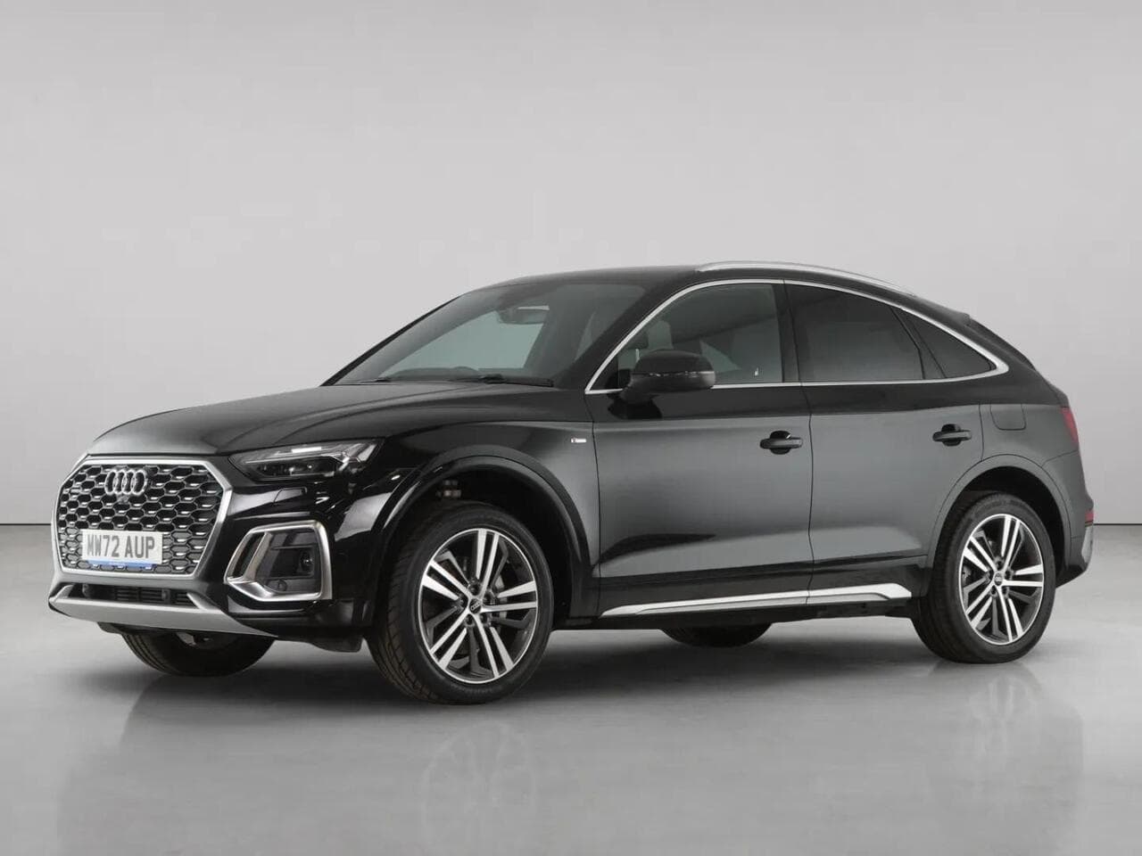 Audi Q5 thumbnail Front Left