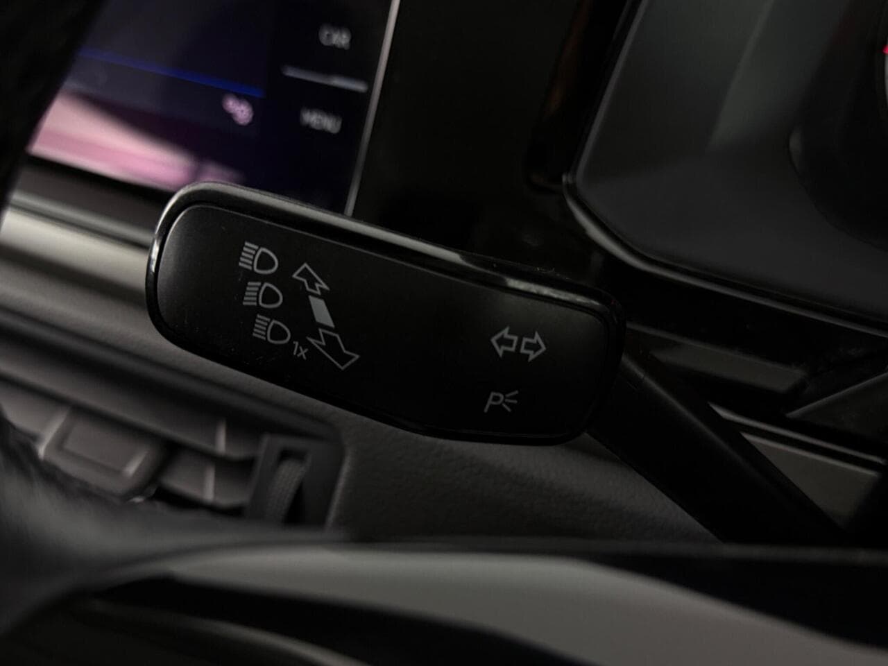 Volkswagen Polo thumbnail Misc Controls