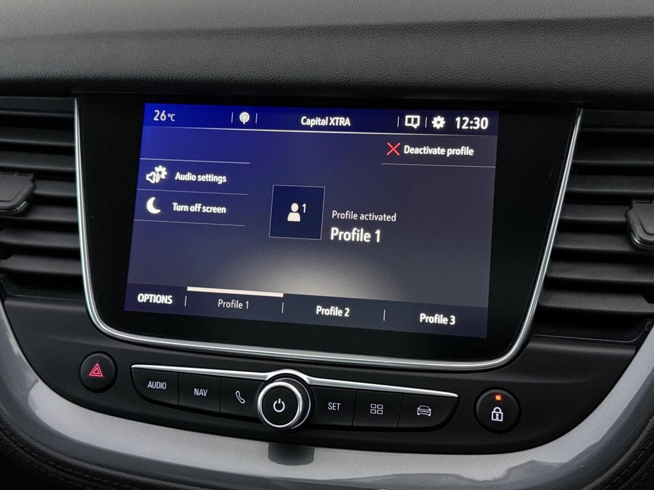 Vauxhall Grandland X thumbnail Infotainment System