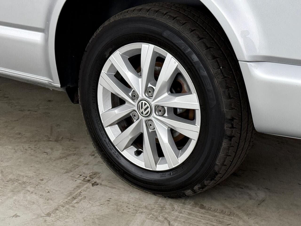 Volkswagen Transporter thumbnail Wheel
