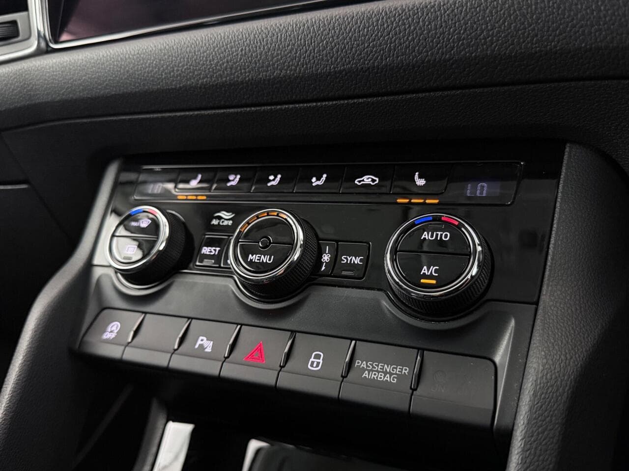 Skoda Kodiaq thumbnail Misc Controls