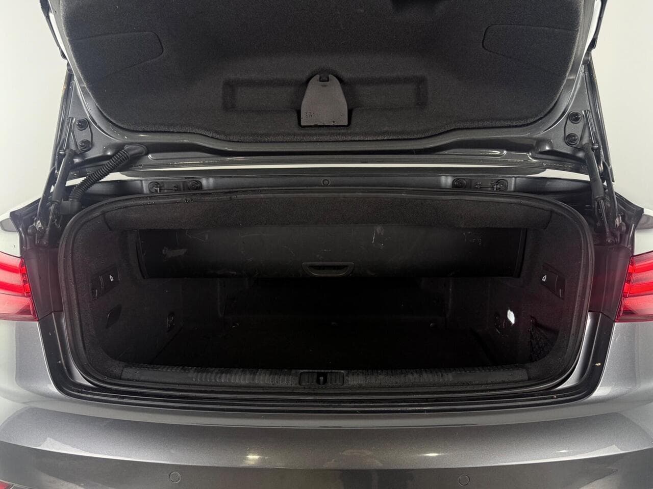 Audi A3 Cabriolet thumbnail Boot