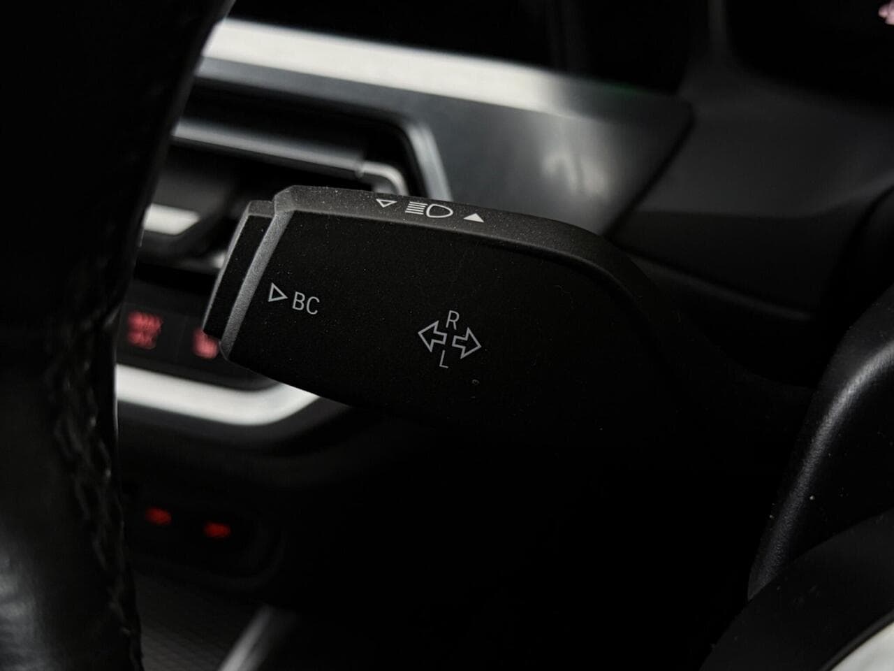 BMW 3 Series thumbnail Misc Controls