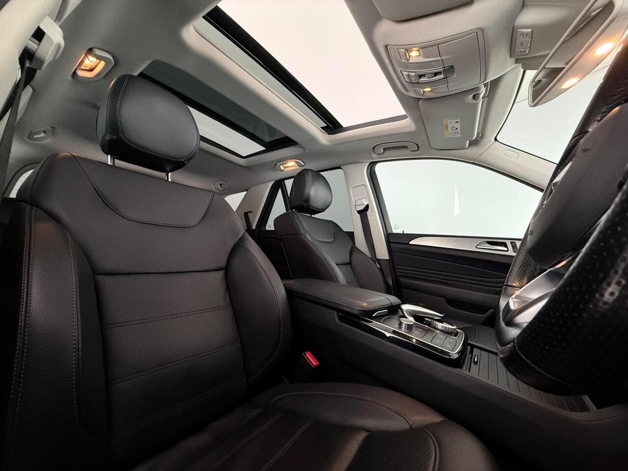 Mercedes-Benz GLE thumbnail Seat Front Passenger