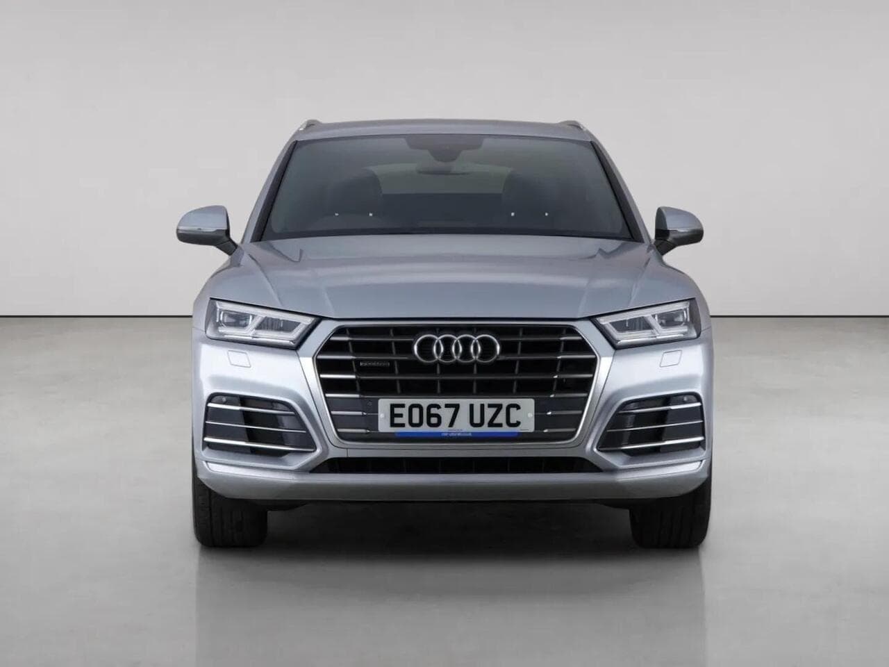 Audi Q5 thumbnail Front
