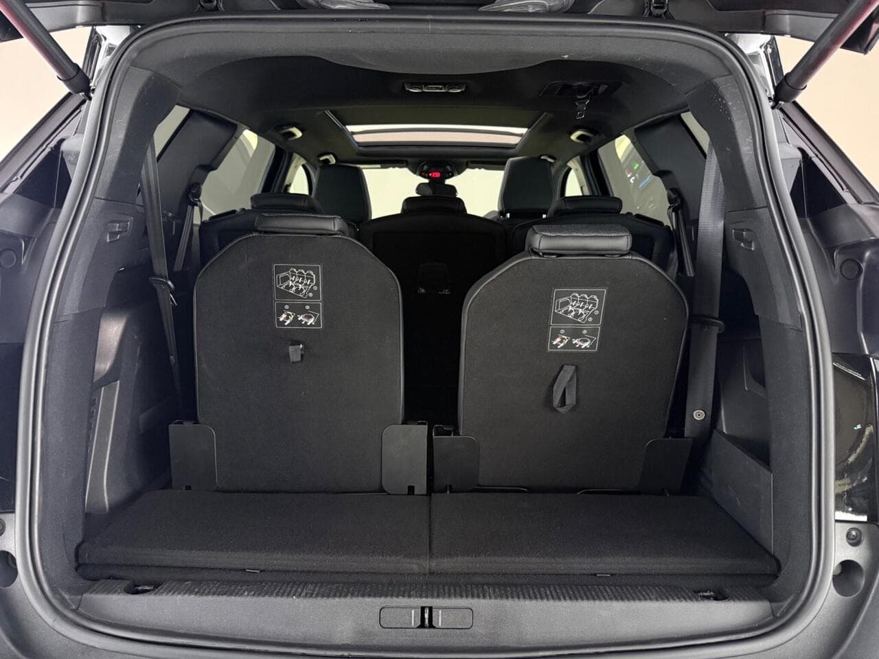 Peugeot 5008 thumbnail Boot