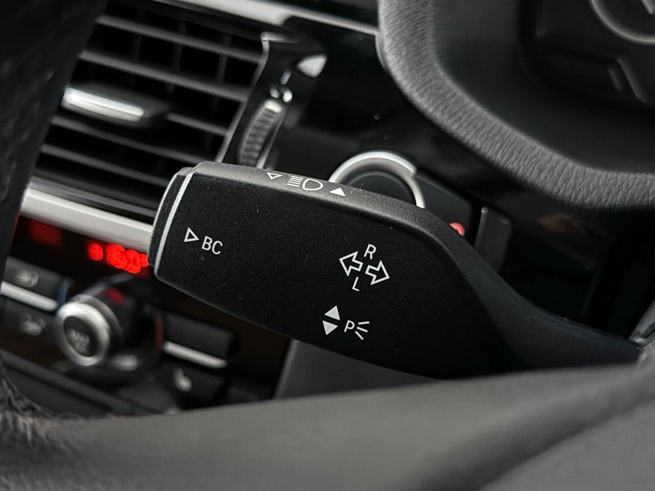BMW X3 thumbnail Misc Controls