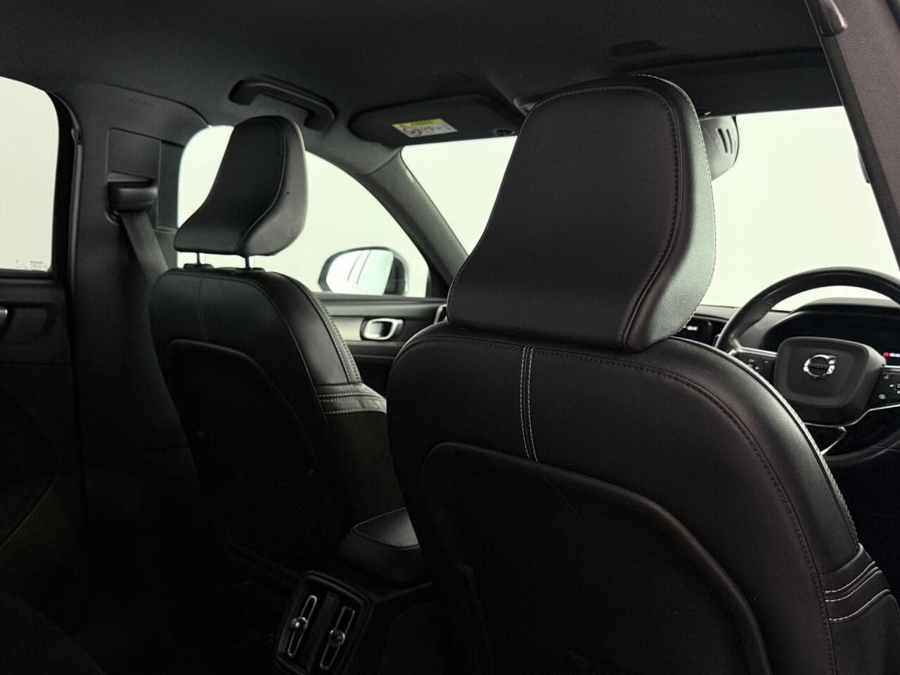 Volvo XC40 thumbnail Inconclusive