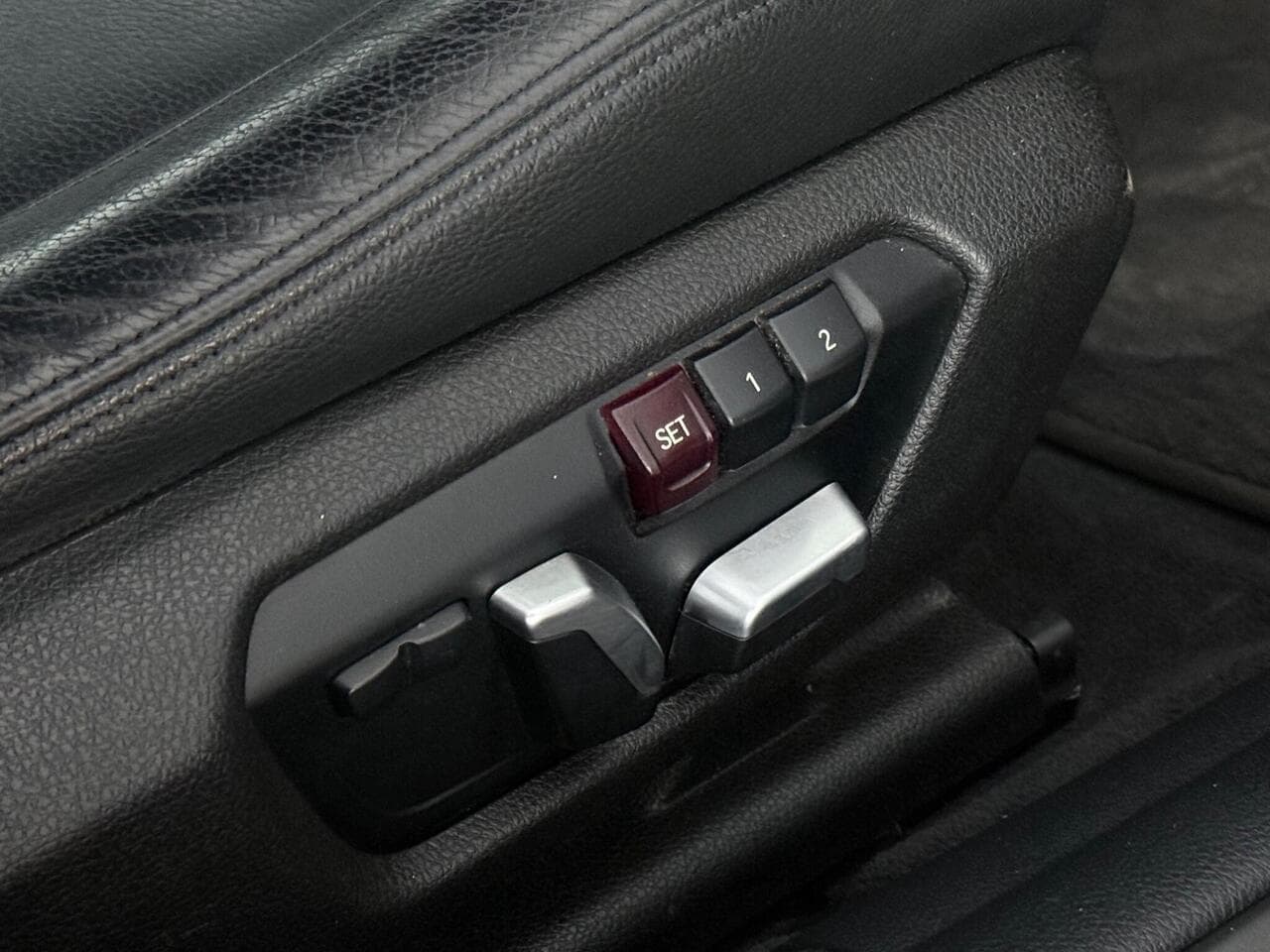 BMW 4 Series Gran Coupe thumbnail Misc Controls