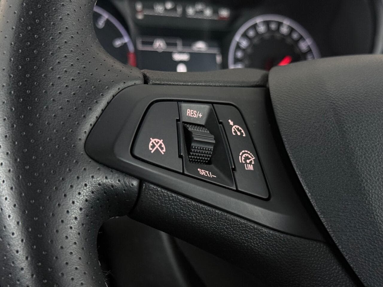 Vauxhall Corsa thumbnail Misc Controls