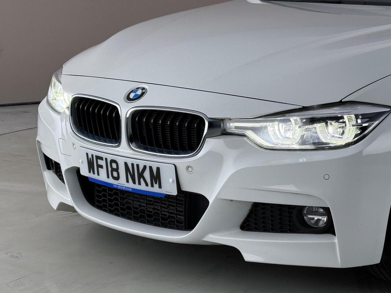 BMW 3 Series thumbnail Lights Front