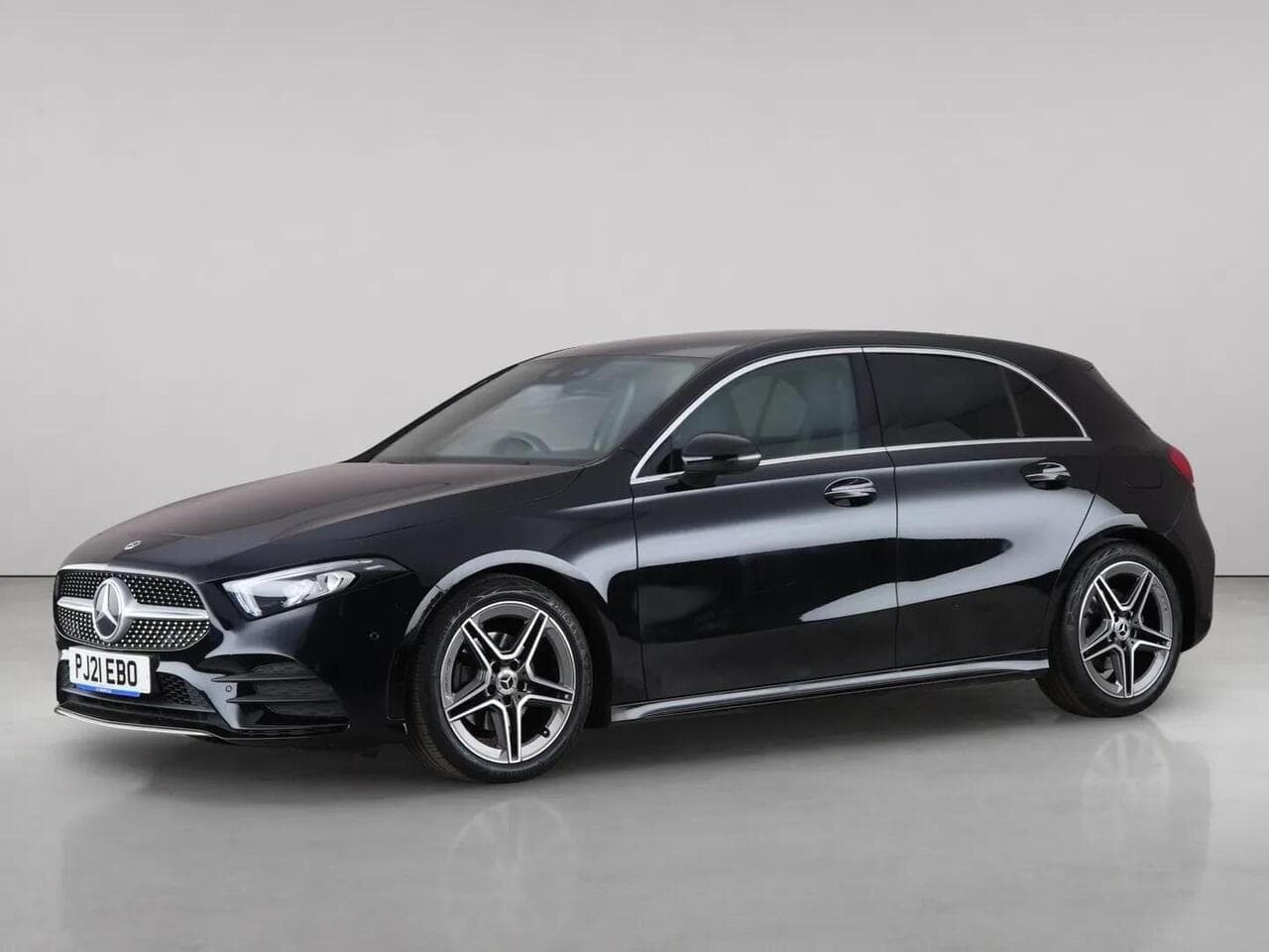 Mercedes-Benz A Class thumbnail Front Left