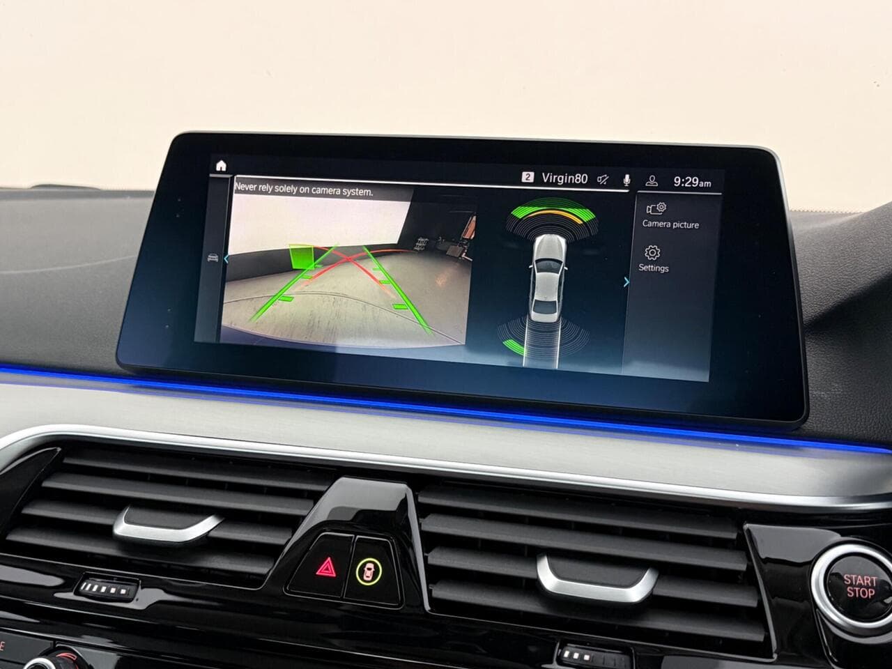BMW 5 Series thumbnail Infotainment System