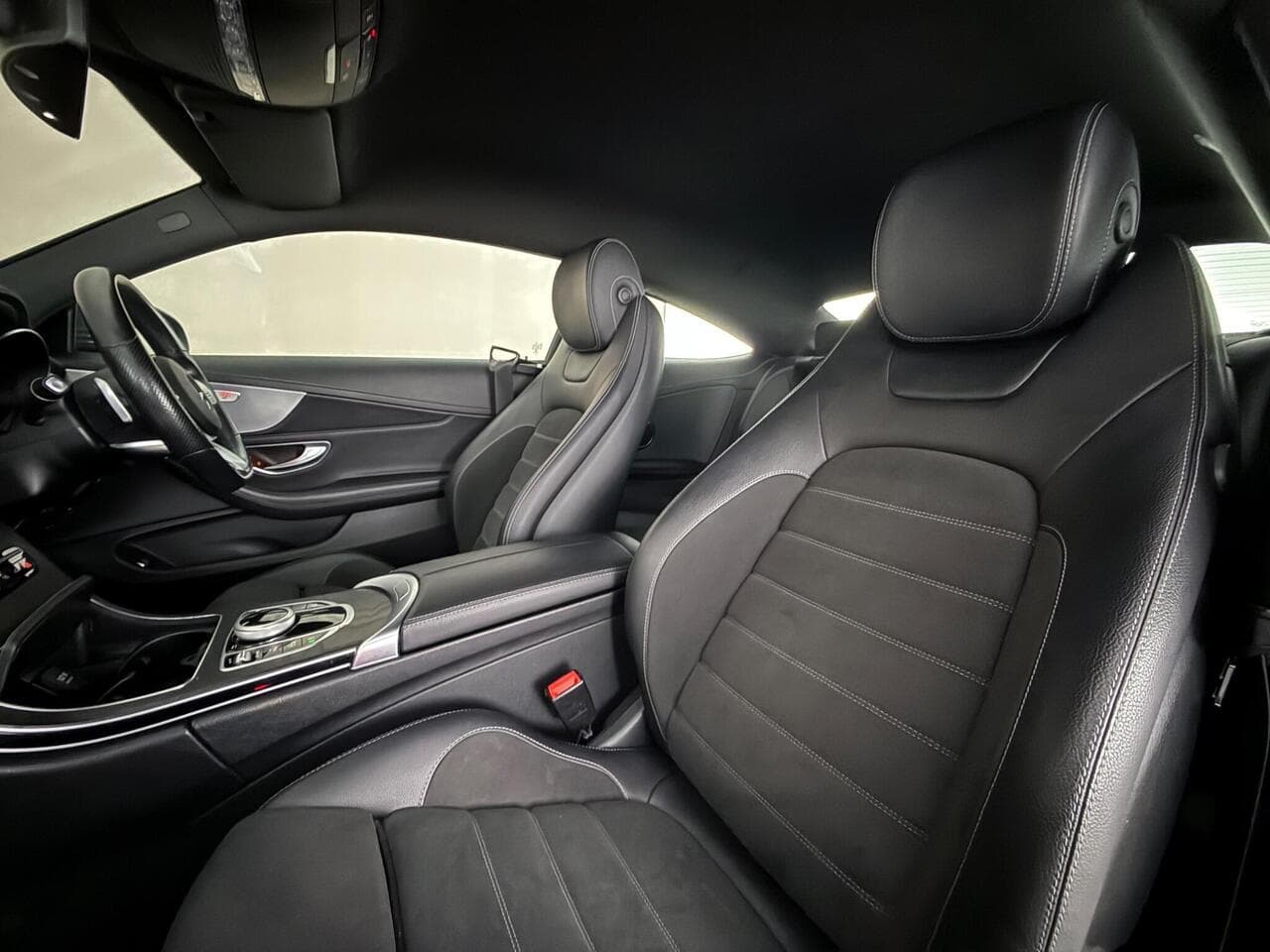 Mercedes-Benz C Class thumbnail Seat Front Passenger