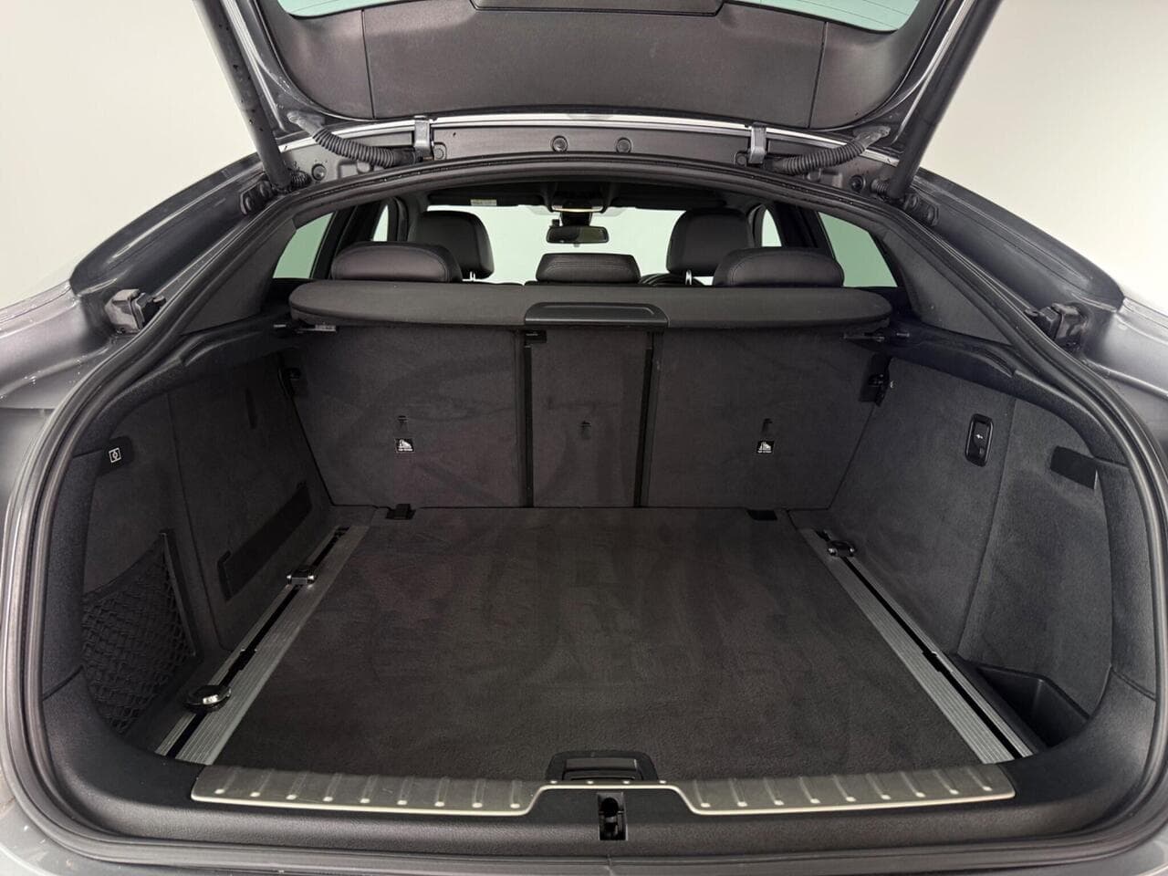 BMW X6 thumbnail Boot
