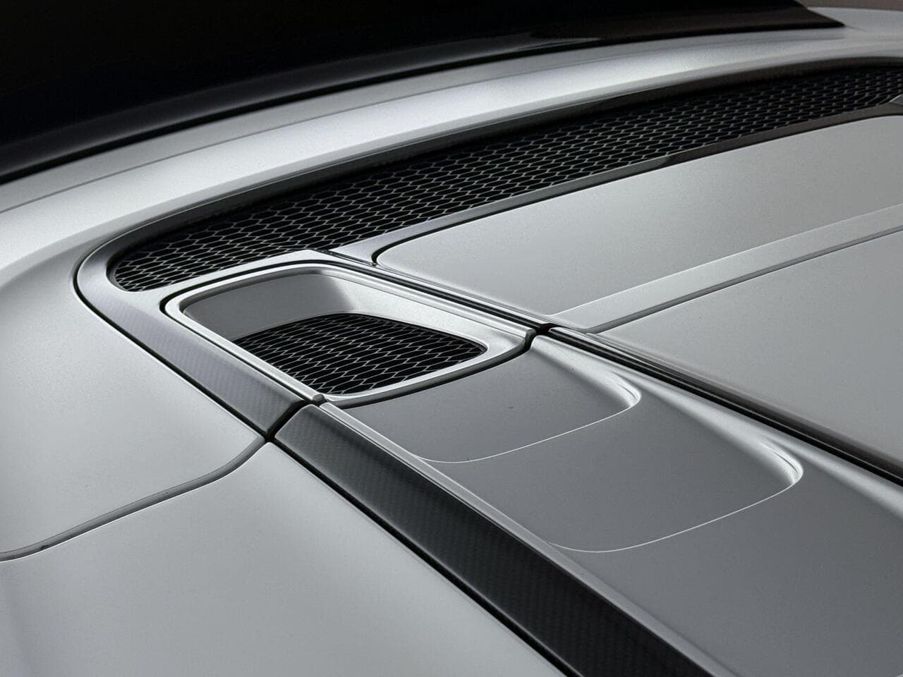 Audi R8 thumbnail Roof