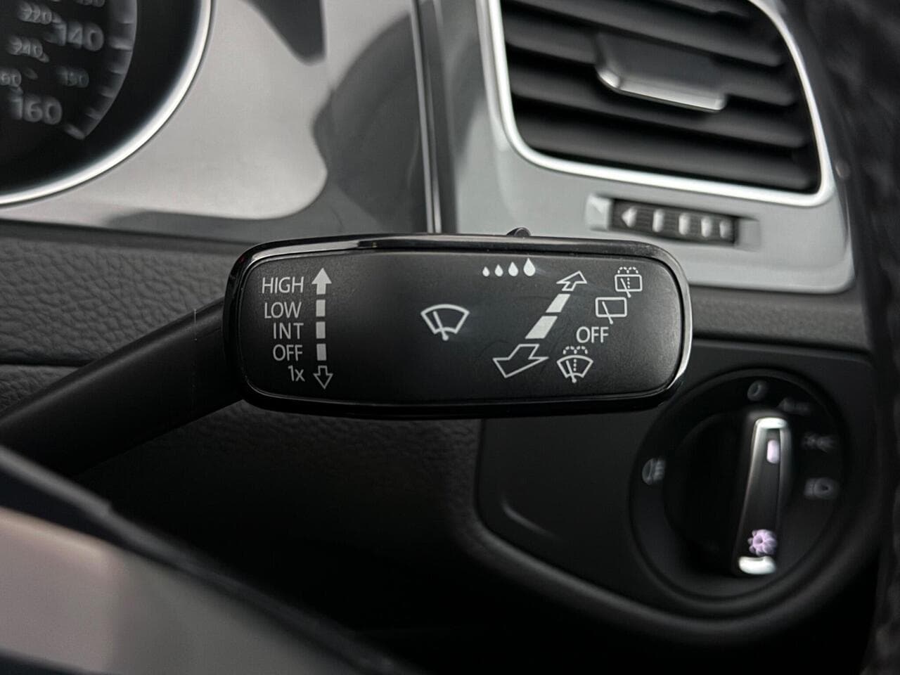 Volkswagen Golf thumbnail Misc Controls