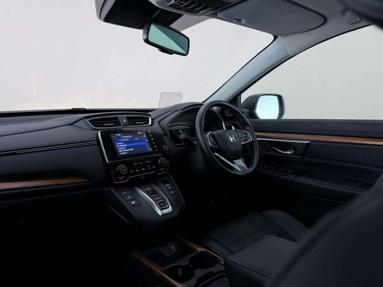 Honda CR-V thumbnail Interior Front