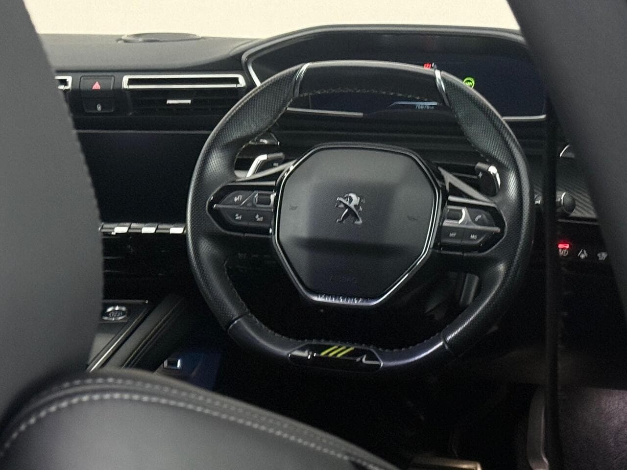 Peugeot 508 SW thumbnail Steering Wheel
