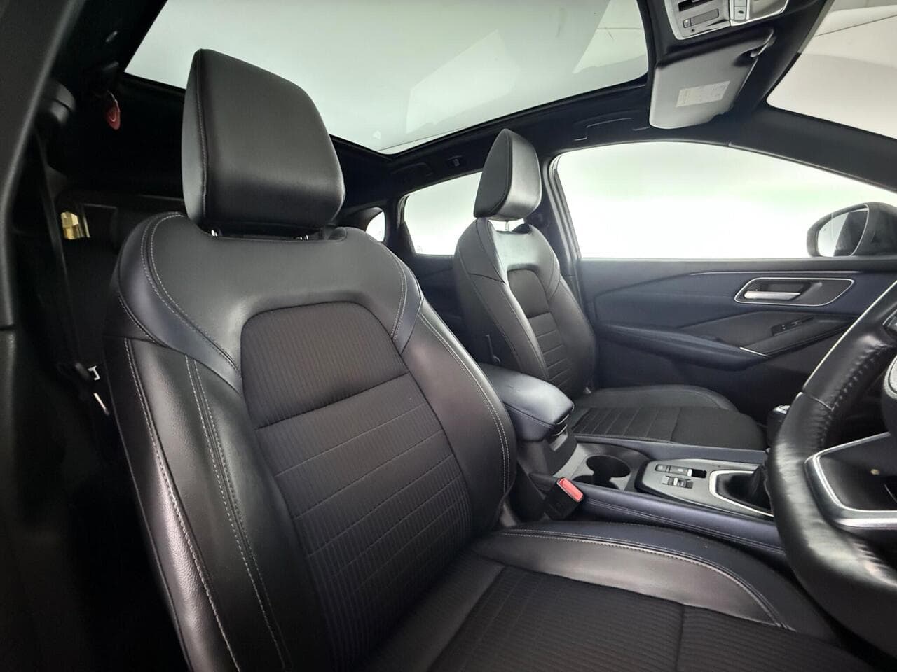 Nissan Qashqai thumbnail Seat Driver