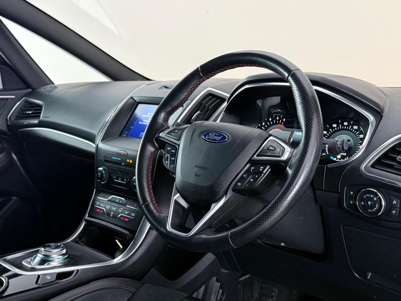 Ford S-Max thumbnail Interior Front