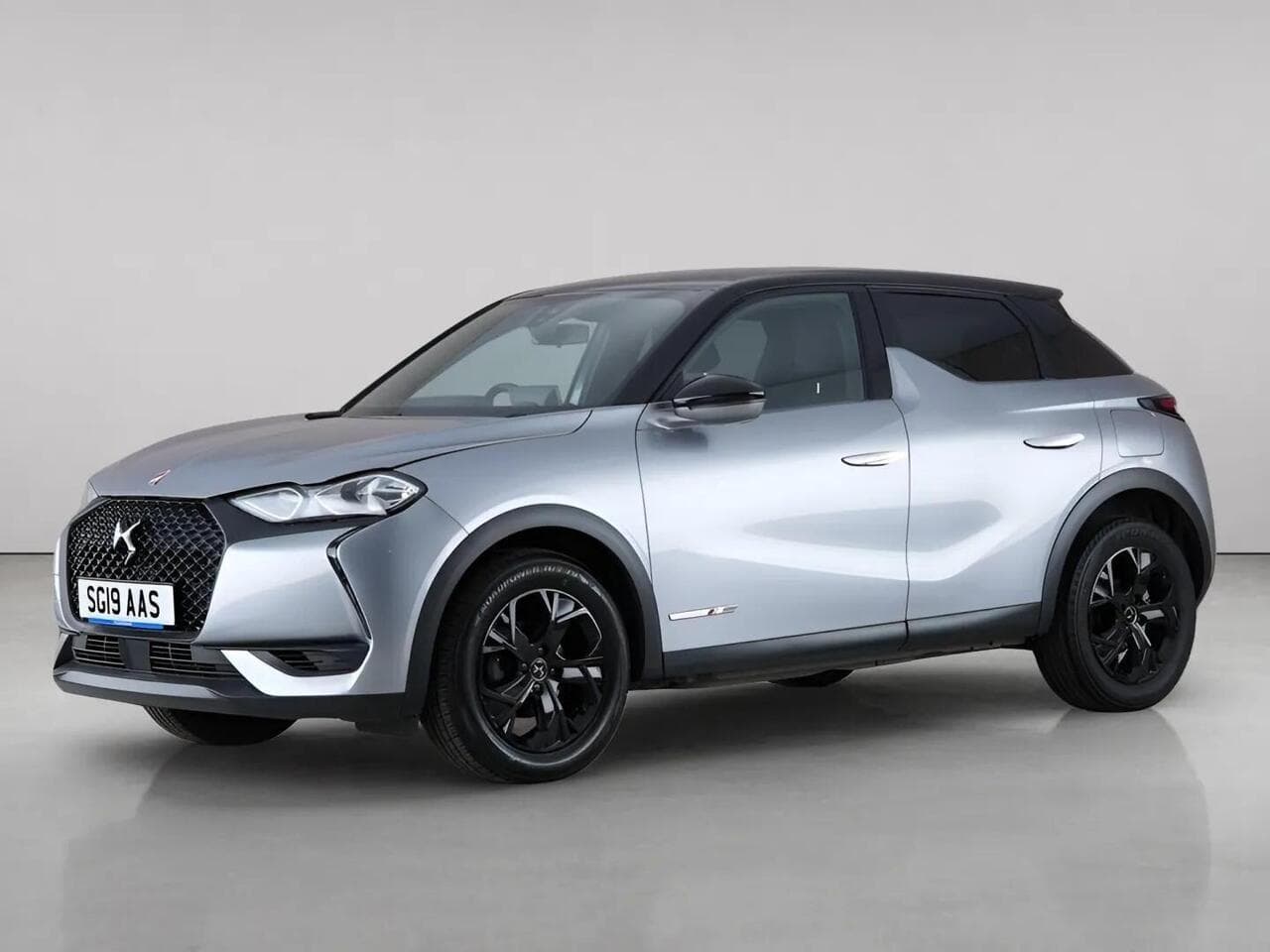 DS AUTOMOBILES DS 3 CROSSBACK thumbnail Front Left