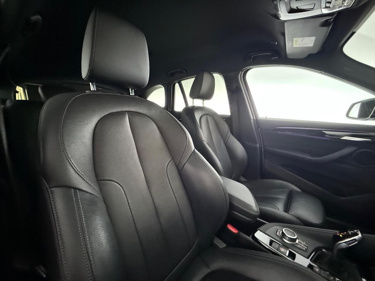 BMW X1 thumbnail Seat Driver