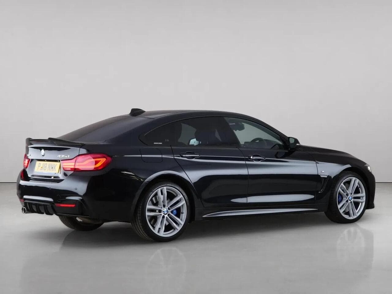 BMW 4 Series Gran Coupe thumbnail Rear Right