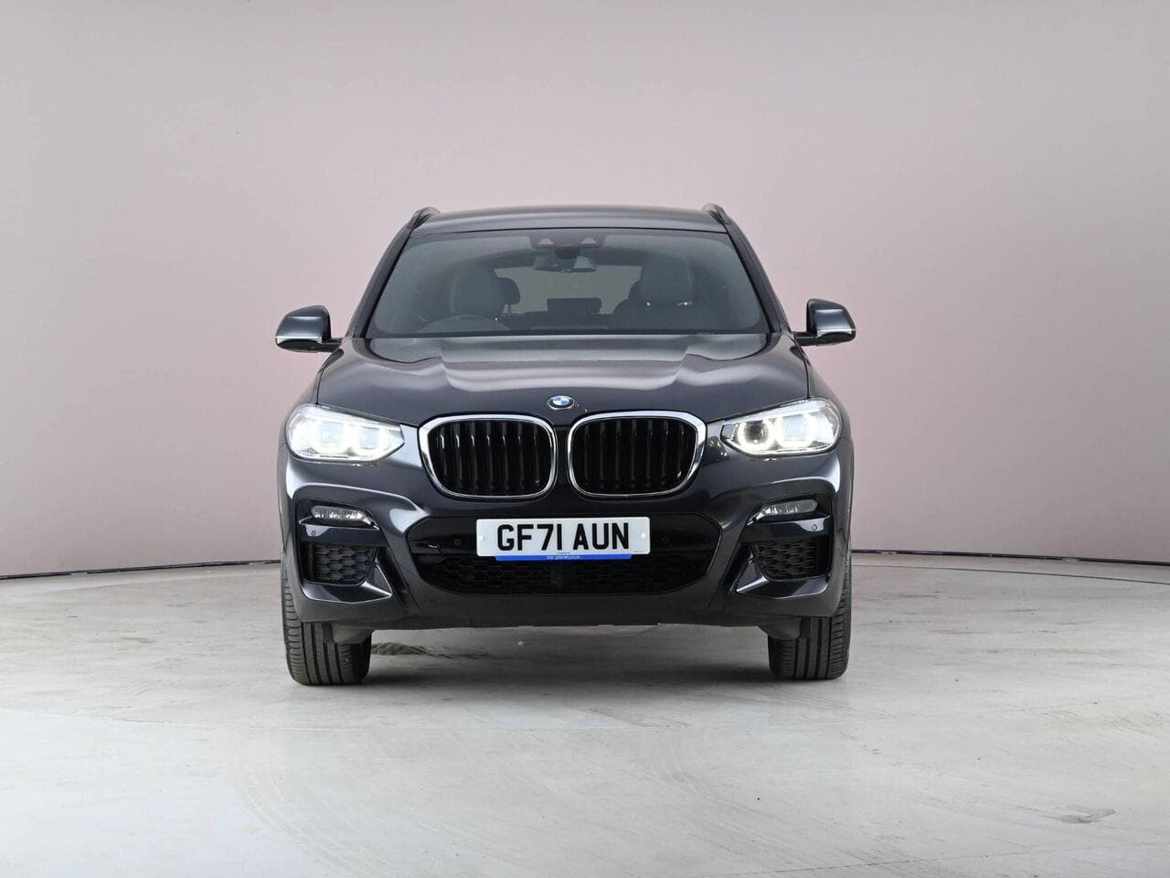 BMW X3 thumbnail Front