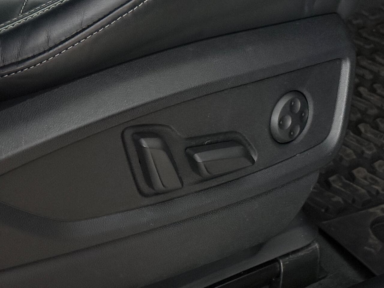 Audi Q5 thumbnail Inconclusive