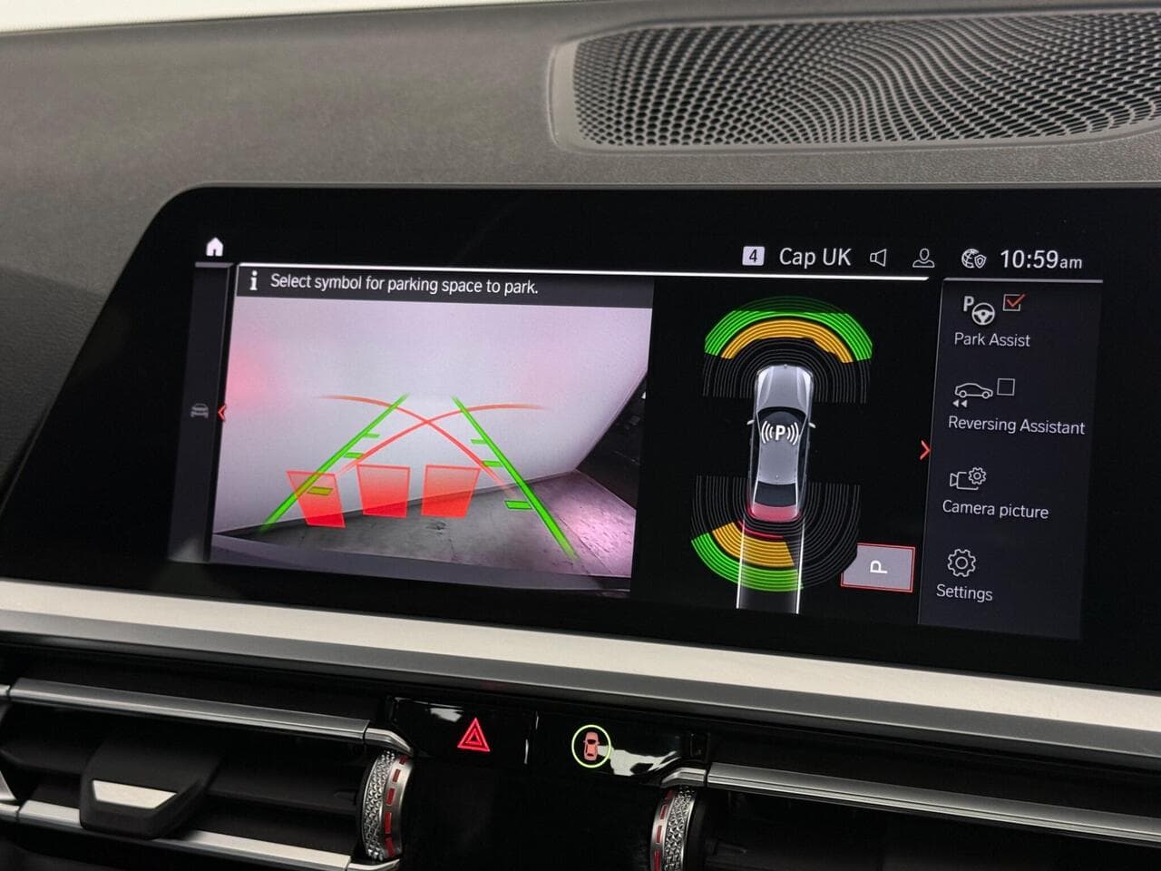 BMW 3 Series thumbnail Infotainment System