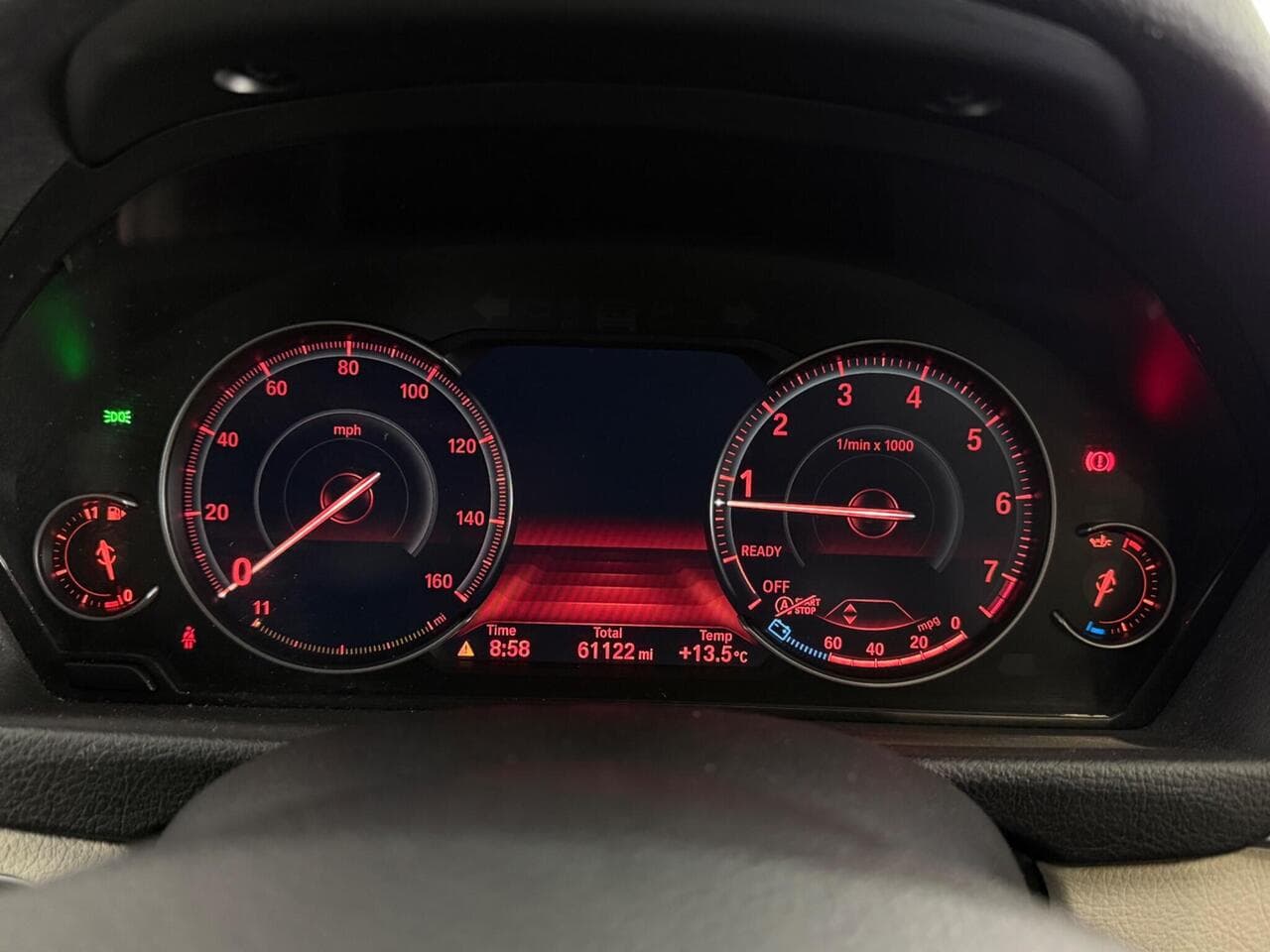 BMW 4 Series Gran Coupe thumbnail Driver Instruments