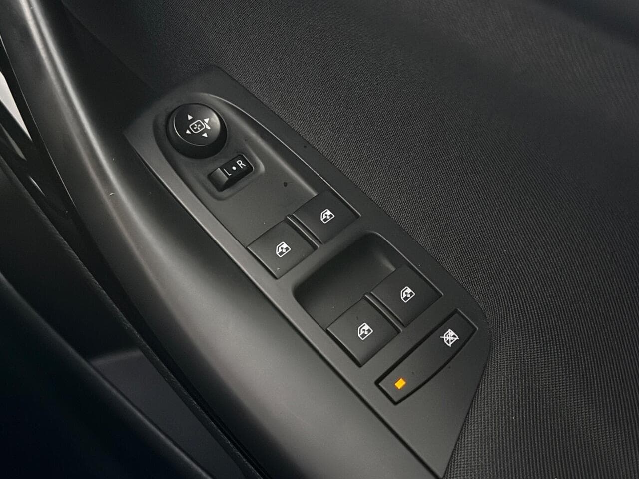 Vauxhall Astra thumbnail Misc Controls