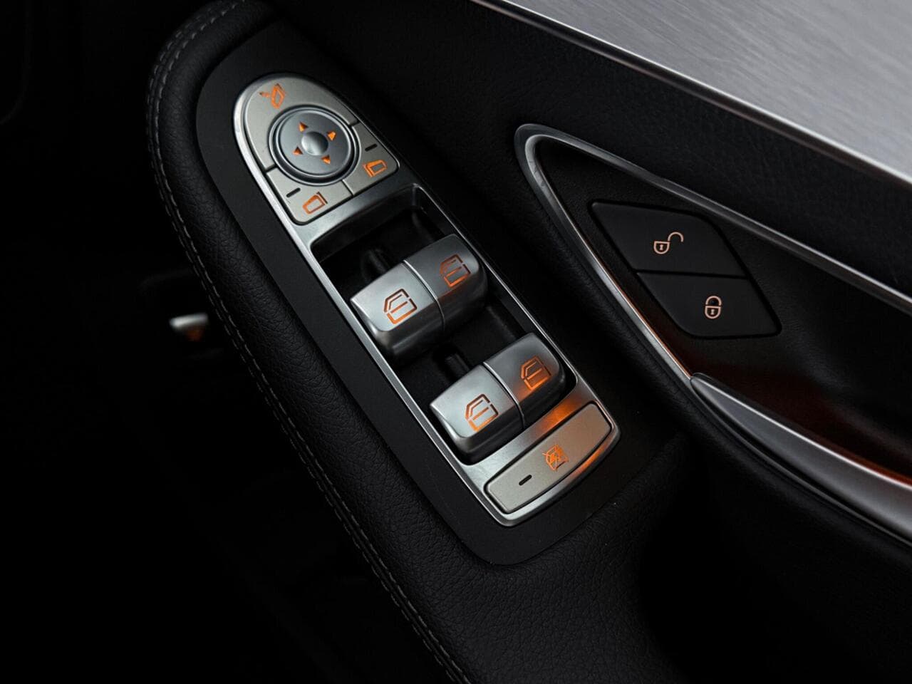 Mercedes-Benz C Class thumbnail Inconclusive