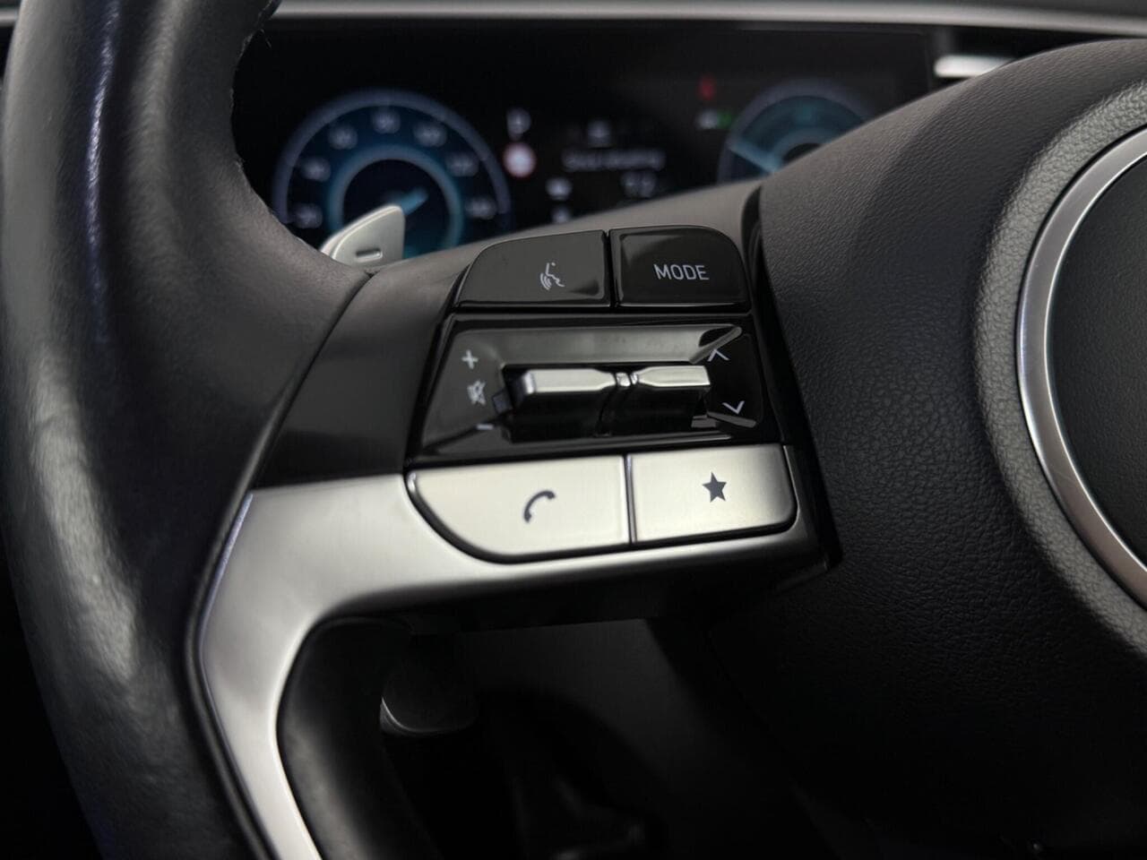 Hyundai TUCSON thumbnail Misc Controls