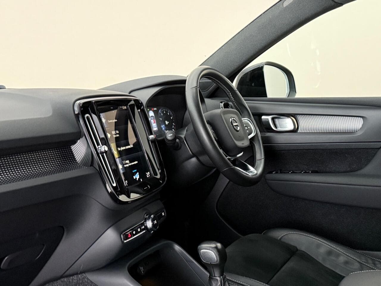 Volvo XC40 thumbnail Interior Front