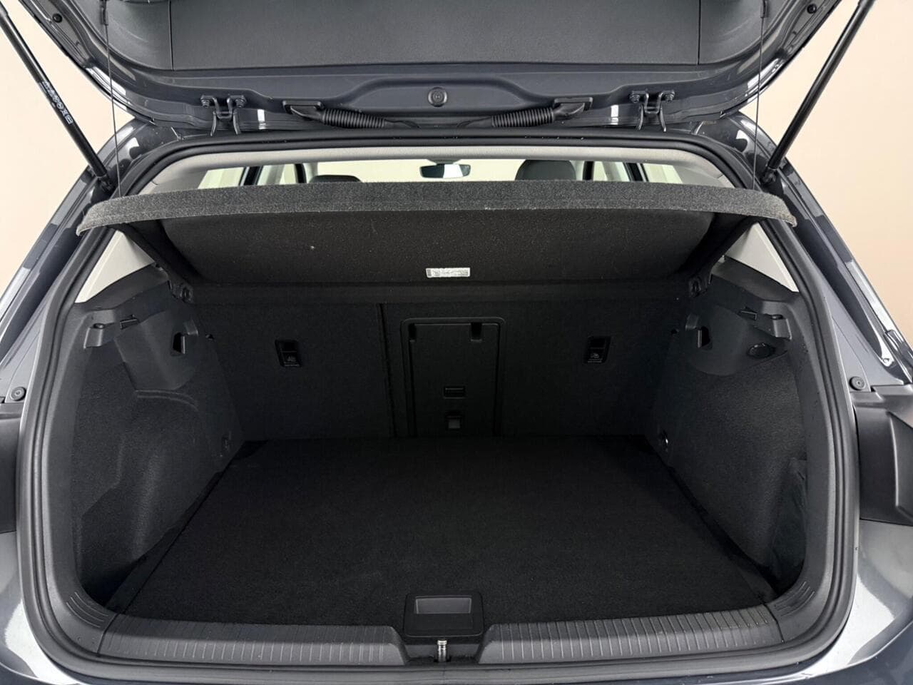 Volkswagen Golf thumbnail Boot