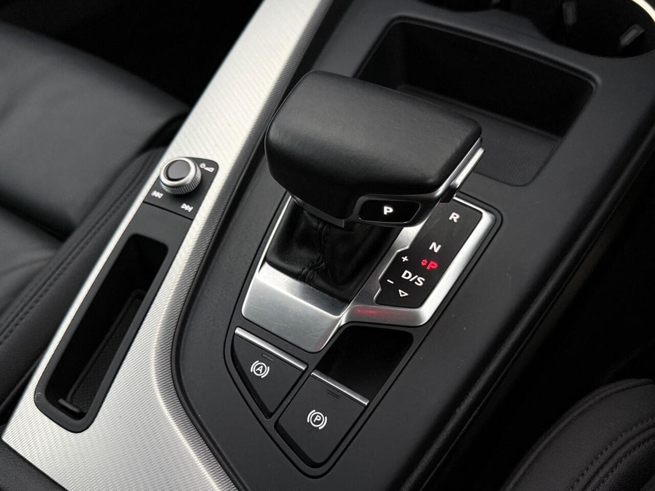 Audi A5 thumbnail Misc Controls