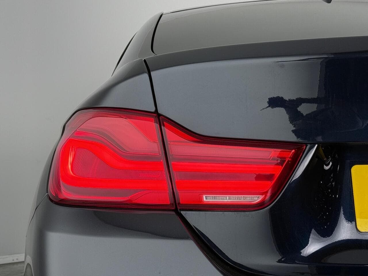 BMW 4 Series Gran Coupe thumbnail Lights Rear