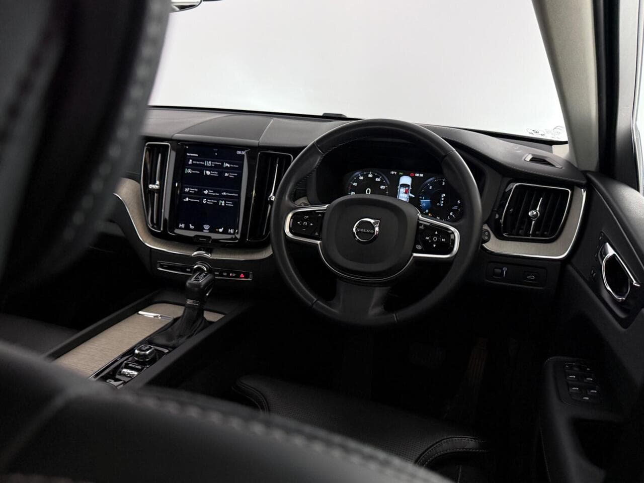Volvo XC60 thumbnail Interior Front