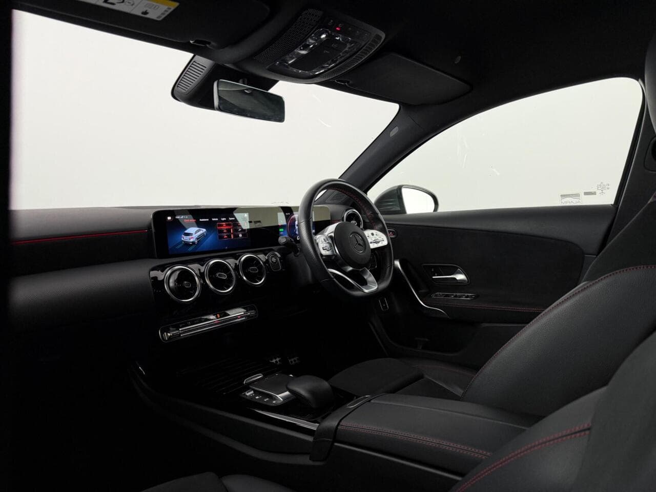 Mercedes-Benz A Class thumbnail Interior Front