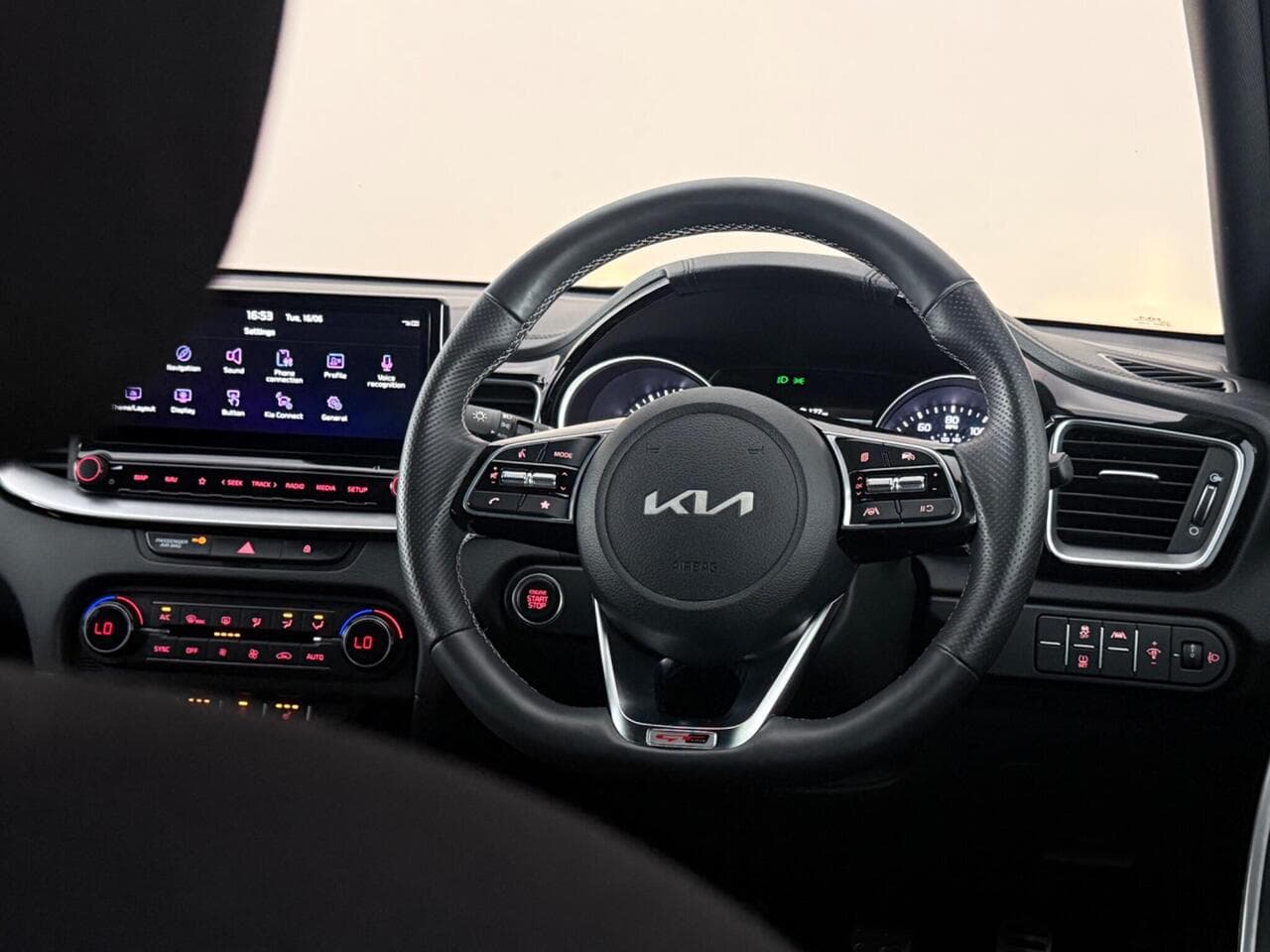 Kia Ceed thumbnail Steering Wheel
