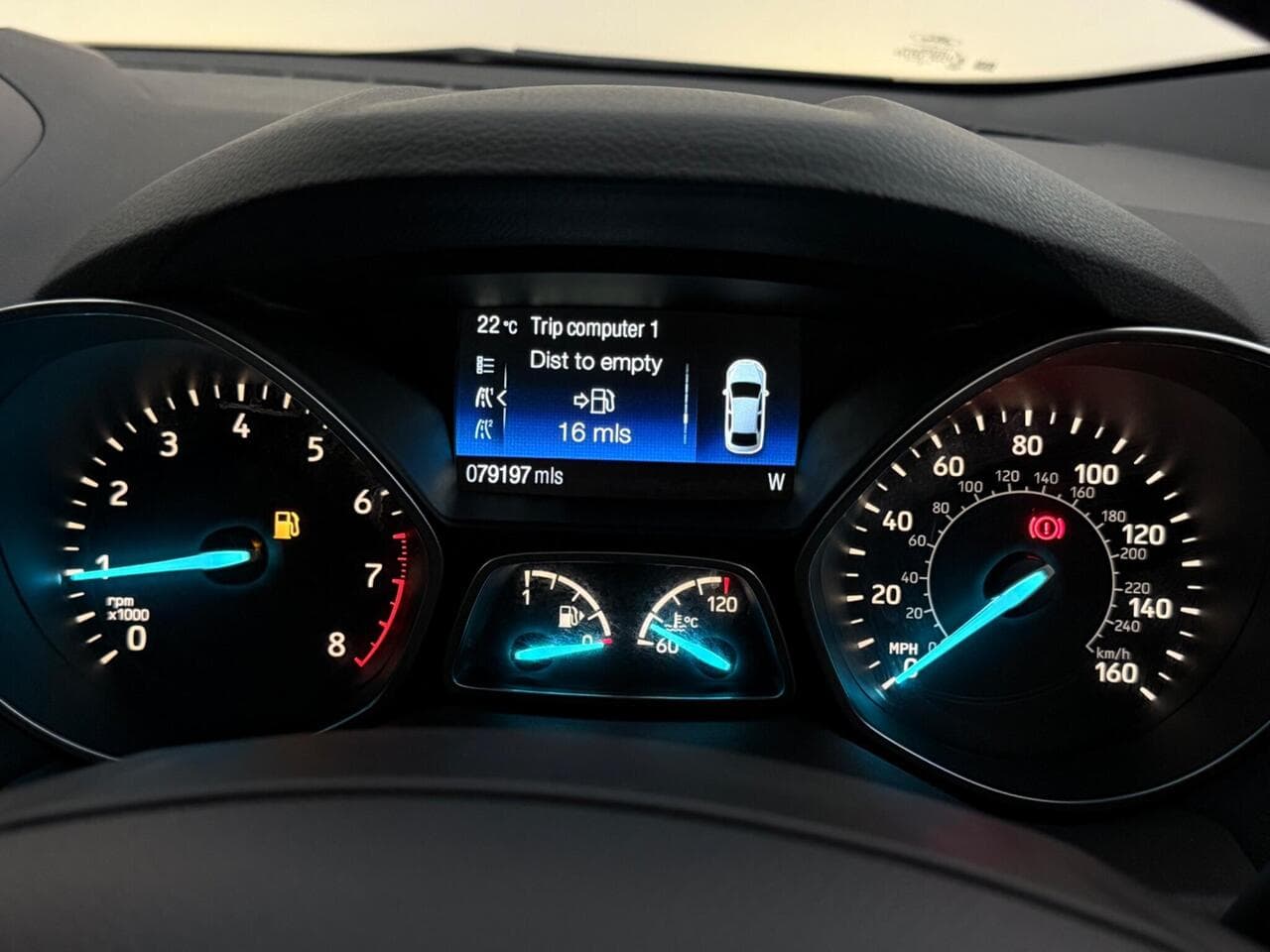 Ford Kuga thumbnail Driver Instruments