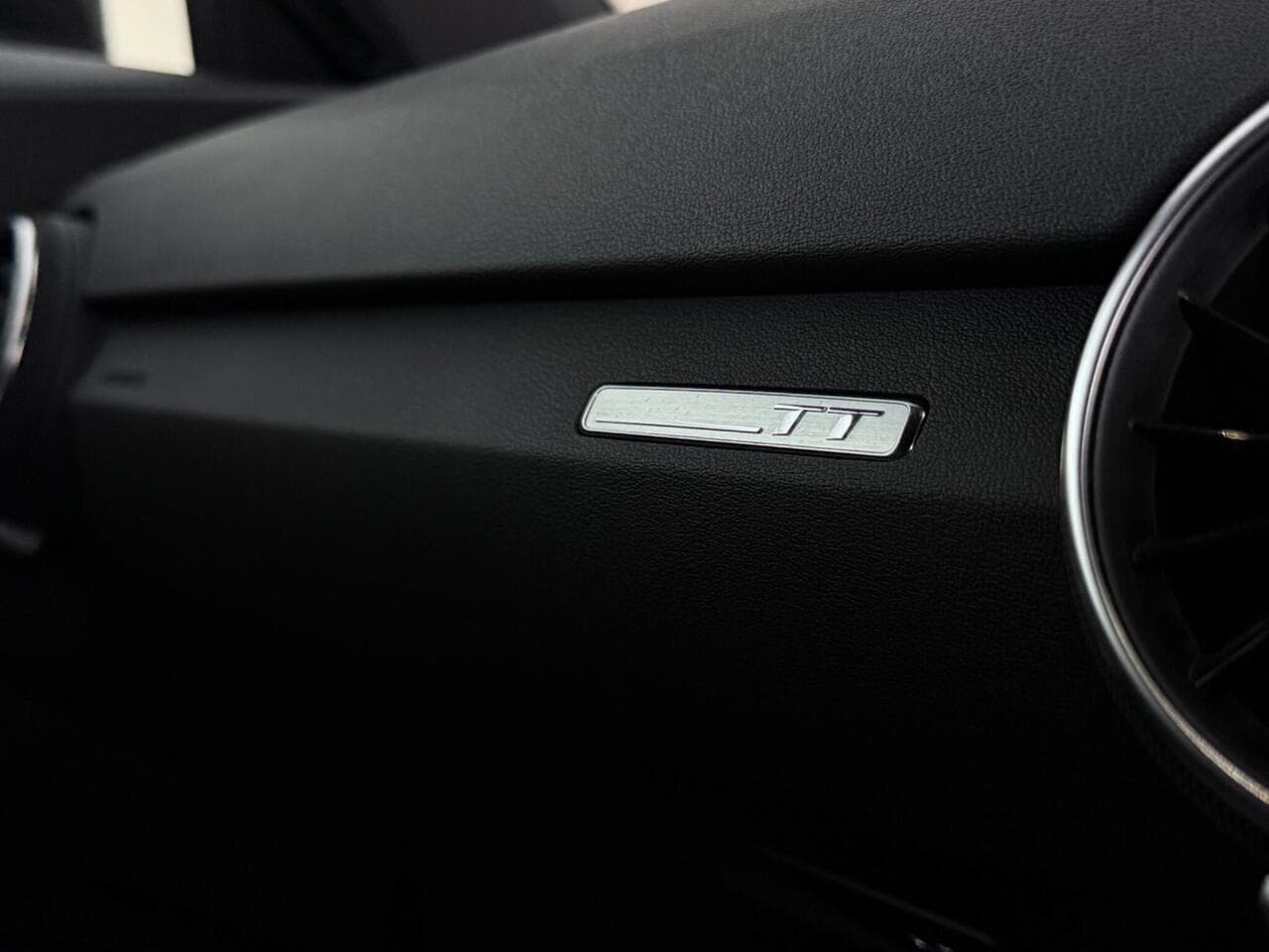 Audi TT thumbnail Misc Controls