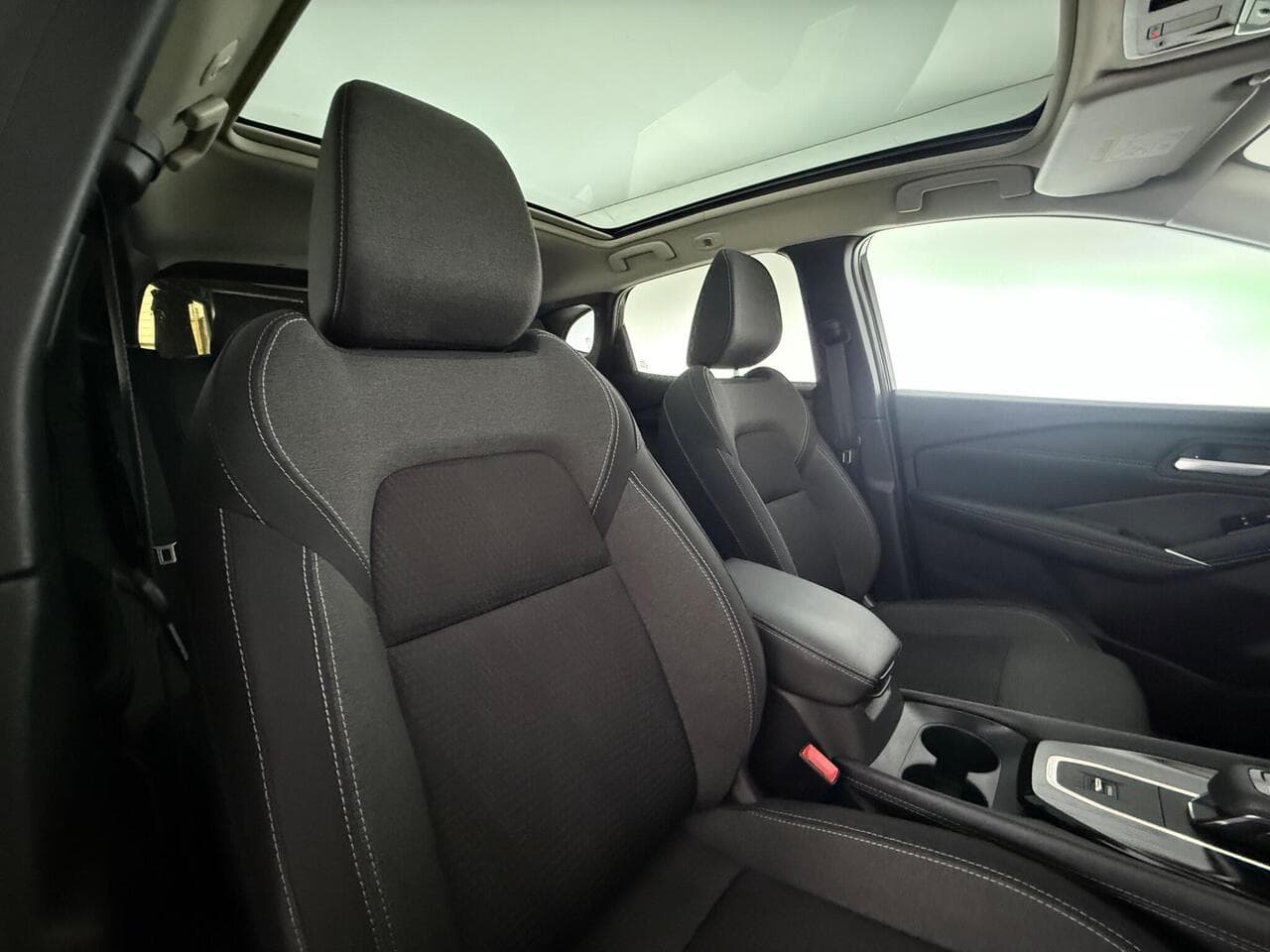 Nissan Qashqai thumbnail Seat Driver