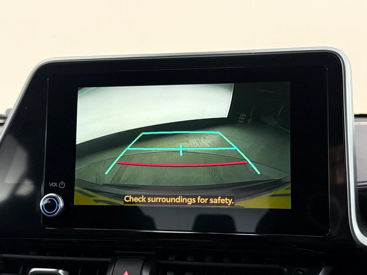 Toyota C-HR thumbnail Infotainment System
