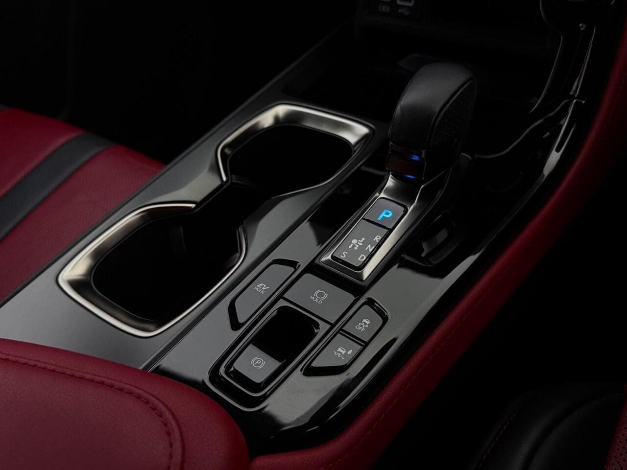 Lexus NX thumbnail Interior Front