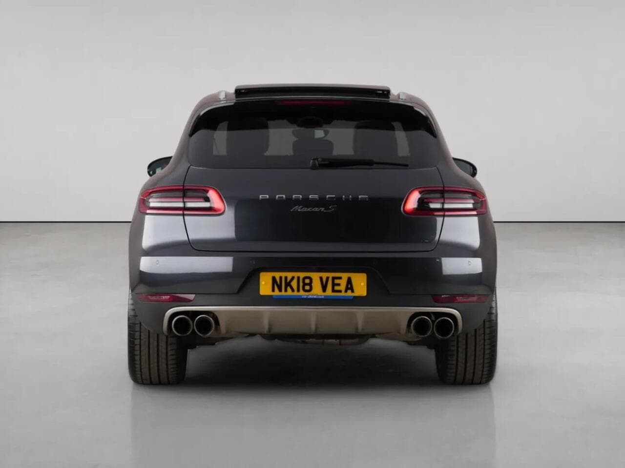 Porsche Macan thumbnail Rear
