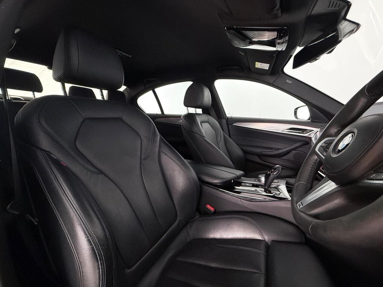BMW 5 Series thumbnail Seat Driver