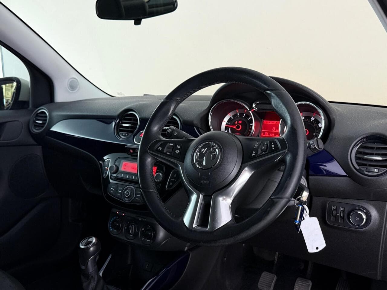 Vauxhall ADAM thumbnail Interior Front